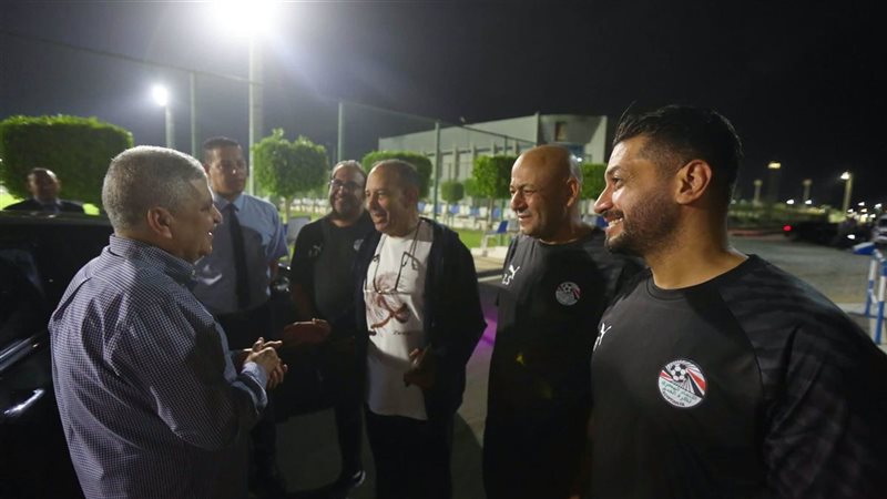 الفريق أسامة ربيع يلتقي الجهاز الفني لمنتخب الشباب قبل انطلاق تصفيات شمال أفريقيا