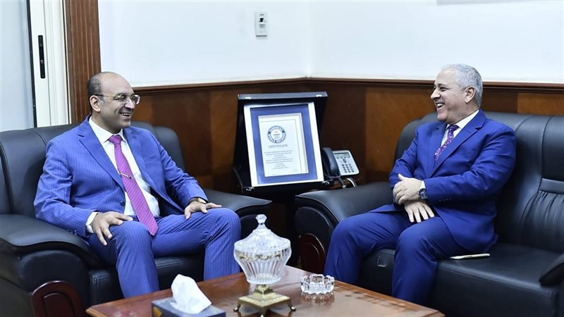 الشوربجي يبحث مع رئيس التأمين الصحي تسوية المديونيات المستحقة على المؤسسات الصحفية