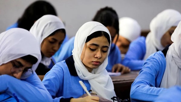 ما الفرق بين البكالوريا المصرية “العامة”و “الأزهرية”؟.. خبير تربوي يوضح