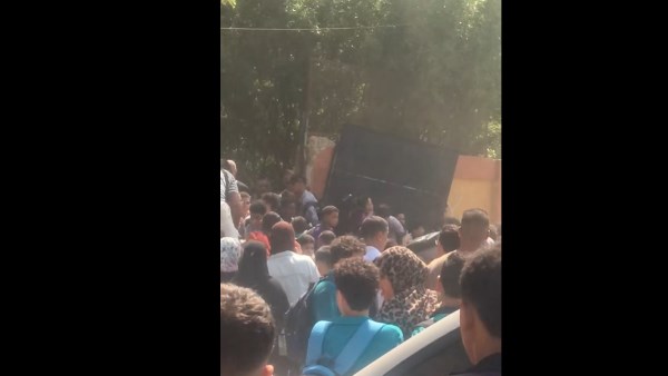 الباب ماوقعش على حد والاصابات سببها التدافع| أول رد من التعليم على حادث مدرسة دار السلام