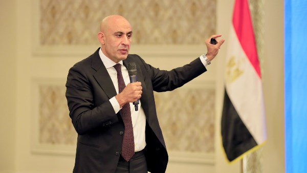 في العقود الجديدة.. التعليم تلزم معلمي الحصة بعدم إعطاء دروس خصوصية
