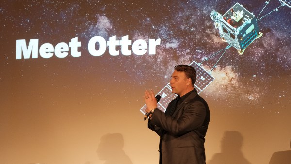 بعد 7 سنوات من التطوير.. إطلاق مركبات “Otter” الفضائية في مهمة مدارية رائدة