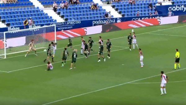 رايو فاليكانو يفوز على راسينج سانتاندير 3-2 في الدوري الإسباني