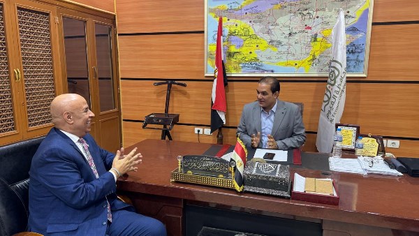 استعدادات للعام الجديد.. نائب رئيس حملة مواطن بالخليج يلتقي وكيل تعليم الفيوم