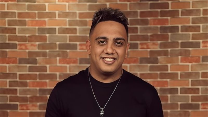 أوس أوس يتصدر التريند بعد حديثه عن وفاة ابنه: «خسرت أغلى حاجة»