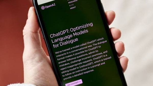 للنشر 12 ظهرا ..ذكاء اصطناعي بنكهة شخصية..  ميزات جديدة  قادمة في OpenAI تعرف عليها