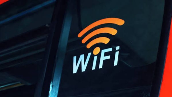 شبكة الهاتف “كاملة” بس الإنترنت مقطوع؟ إليك السر والحل