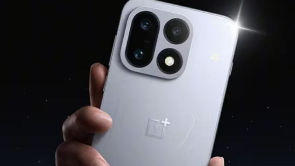 خلفية مضيئة للمكالمات والإشعارات.. OnePlus تُبهر الجميع بتصميم هاتفها الجديد