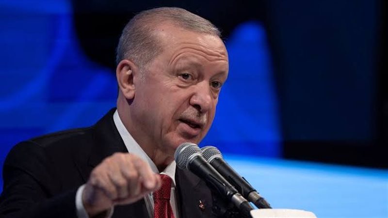 أردوغان يقرر الترشح لولاية رئاسية جديدة مبكرة بتركيا