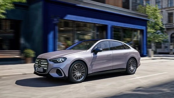 الكشف عن مرسيدس C 300 4Matic Electric عالميًا.. بهذا السعر