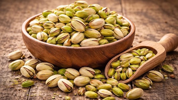 ماذا يحدث لضغط الدم عند تناول الفستق؟