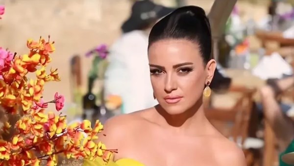 لوك جذاب.. ريهام عبد الغفور تخطف الأنظار بظهورها | شاهد