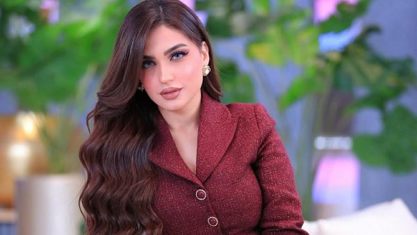 الناس اتفرجت علينا.. ياسمين عز: لقيت بنت راكبة حصان وبيزفوها عشان رايحة المدرسة