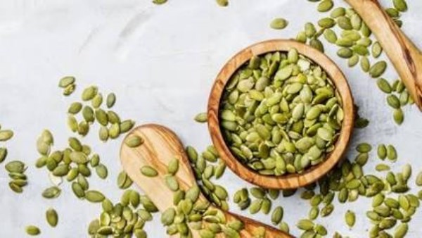 لمرضى القلب و السكر.. ماذا يحدث لجسمك عند تناول بذور اليقطين؟