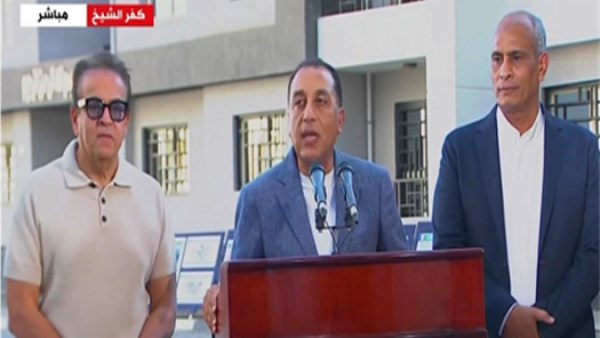 مدبولي يكشف حقيقة أجور  المهندسين.. 20 ألف جنيه أول راتب لشاب حديث التخرج بمراكز التعهيد بالإسكندرية