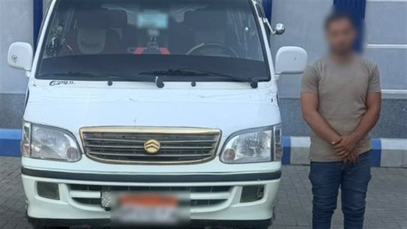 ضبط سائق ميكروباص اصطدم بدراجة نارية في سوهاج