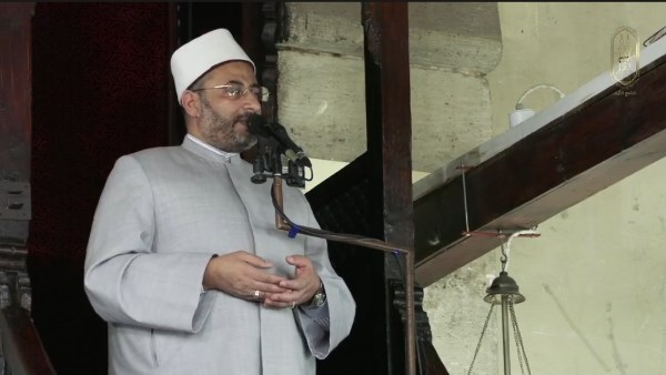 خطيب الجامع الأزهر: الإسلام دعوة للعبادة والقيادة وأمته لا ترضى بالدون ولا تستسلم للظروف