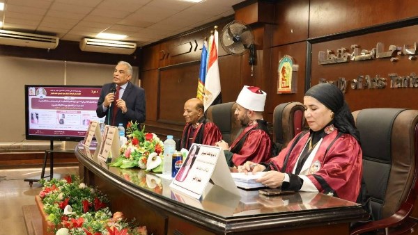 وزير الأوقاف يناقش رسالة دكتوراة بكلية الآداب بجامعة طنطا حول دور التحول الرقمي في تحسين جودة الحياة الوظيفية