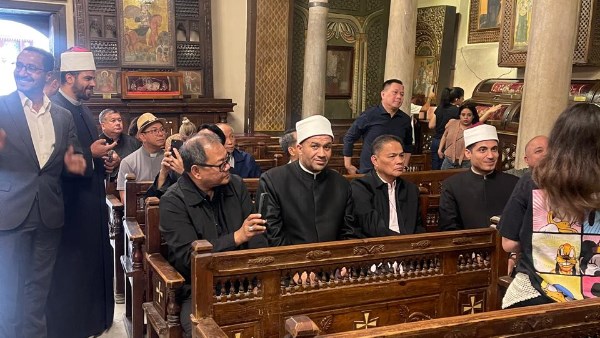 من تاريخ الأديان إلى بيت العائلة.. قيادات دينية مصرية وفلبينية تبحث تعزيز التعايش