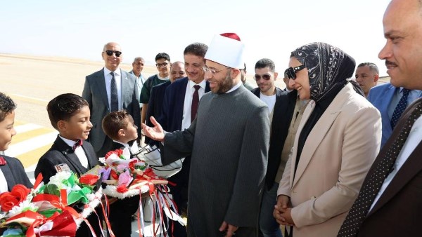 أسامة الأزهري يهنئ أبناء الوادي الجديد بعيدهم القومي ويشهد افتتاح مساجد جديدة.. صور