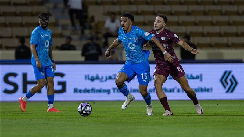 نيوم يخطف فوزا مثيرا أمام الفتح 4-2 في دوري روشن السعودي