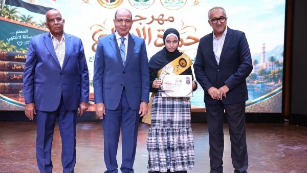 «حماة الوطن» بالمنيا يطلق مهرجان «حماة الإبداع» لتكريم المتميزين.. وعمرة هدية للمعلمين والعمال