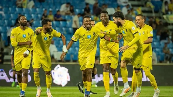 الدوري السعودي .. «الاتفاق» يتعادل مع «الفيصلي» سلبيًا و«الحزم» يهزم «التعاون» بهدف مبكر