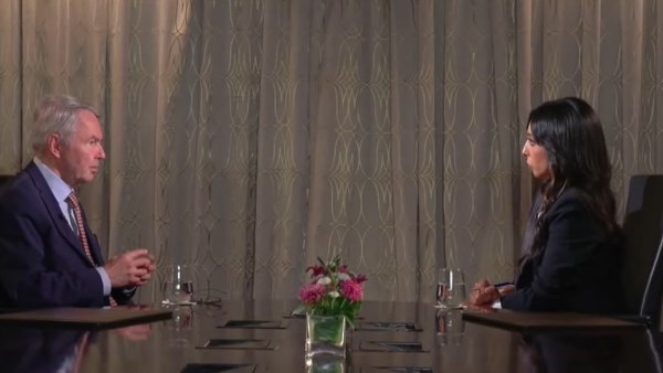 مبعوث الأمم المتحدة للسودان: نسعى للتواصل مع الأطراف الرئيسية في الصراع لتحقيق السلام