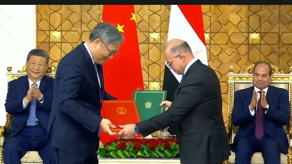 الرئيس السيسي ونظيره الصيني يشهدان توقيع اتفاقية وعدد من مذكرات التفاهم
