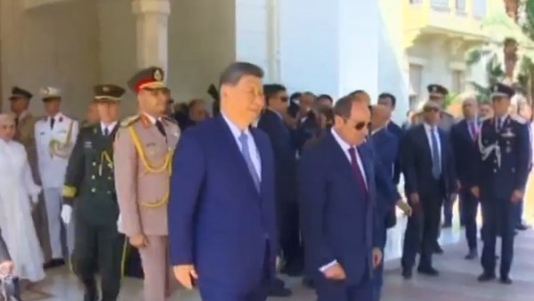 الرئيس السيسي والسيدة قرينته يقيمان مأدبة غداء تكريما للرئيس الصيني وقرينته