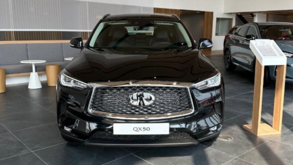 سعر انفينيتي QX50 2026 في السعودية.. صور
