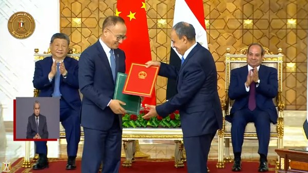 بث مباشر.. الرئيس السيسي ونظيره الصيني يشهدان التوقيع على اتفاقية وعدد من مذكرات التفاهم