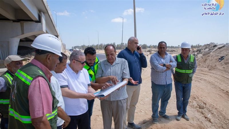 تنسيق بين مياه الشرب بالإسكندرية مع القابضة لنقل الخطوط المتعارضة مع مسار القطار الكهربائي السريع