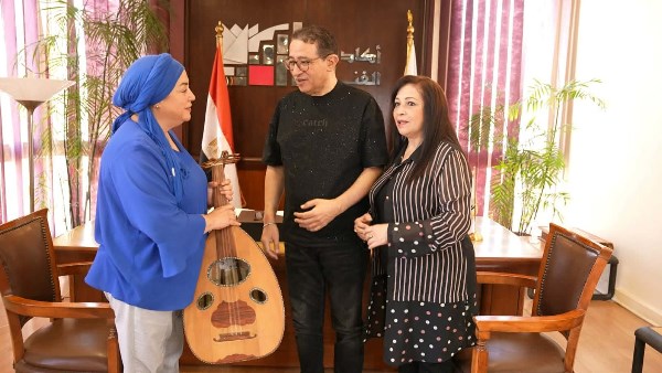 أبناء الموسيقار محمد الموجي: فخورون بإهداء العود لمتحف الموسيقى العربية بأكاديمية الفنون