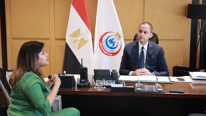 لمنع التلاعب بالمؤهلات، نائب وزير الصحة يبحث توسيع منظومة التحقق من تراخيص مزاولة المهنة