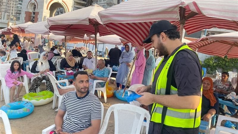 استمرار الحملات التوعوية لـ”مكافحة الإدمان” بشواطئ شرق الإسكندرية