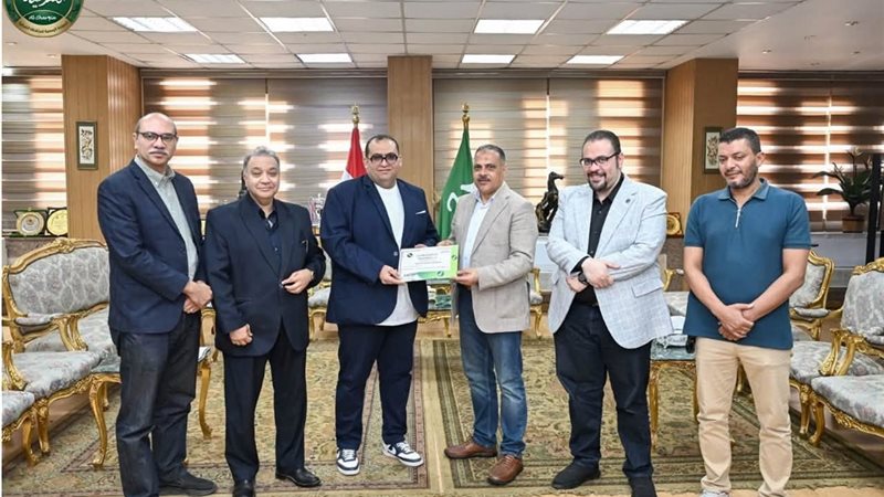 لإجرائها 982 عملية جراحية، محافظ الشرقية يكرم مديري المستشفيات المتميزة
