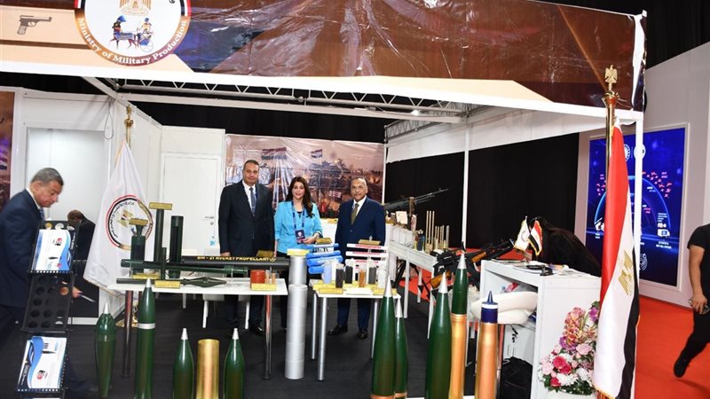 جمبلاط يستقبل ممثلي عدد من الشركات بجناح الإنتاج الحربي بمعرض الدفاع الأول بالبوسنة والهرسك