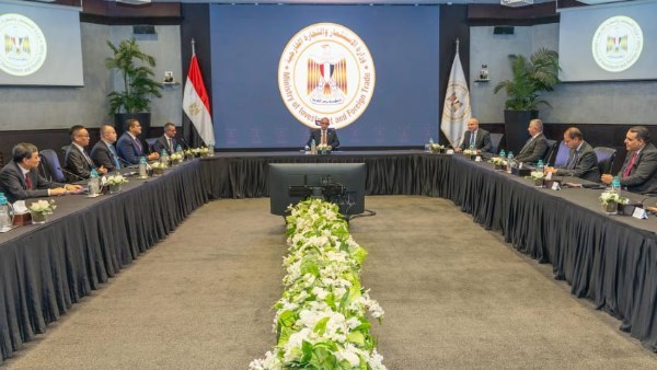 وزير الاستثمار: مصر مؤهلة لتكون مركزًا إقليميًا لتصنيع وتصدير الإطارات.. ونواب: يساهم في زيادة العملة الأجنبية وتوفير وظائف
