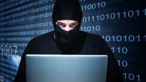 السجن 5 سنوات وغرامة 300 ألف جنيه عقوبة تلفيق صورة منافية للآداب