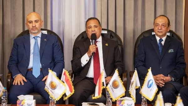 «الشعب الجمهوري» يناقش دور الإدارة المحلية في التنمية المستدامة ..صور