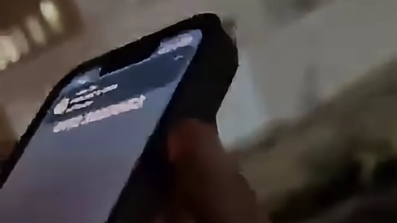 أب ينتحل صفة رئيس مباحث ويهدد ابنه لمنعه من استخدام الهاتف في الألعاب (فيديو وصور)