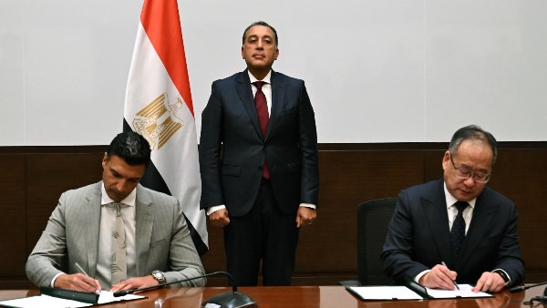 بالشراكة مع الصين | إنشاء مجمع صناعي لإنتاج إطارات السيارات والأتوبيسات بمصر