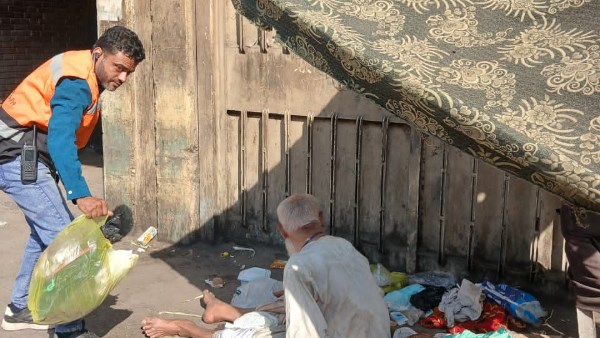 بعد نشر تفاصيل حالته.. مسن القليوبية يعود إلى أسرته بجهود فريق التدخل السريع