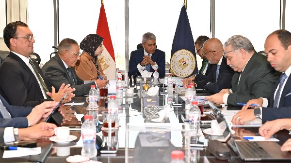 وزير السياحة والآثار يترأس اجتماع مجلس إدارة الهيئة المصرية العامة للتنشيط السياحي