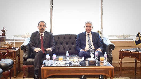 وزير السياحة والآثار يلتقي رئيس جهاز مستقبل مصر للتنمية المستدامة لبحث سبل تعزيز التعاون