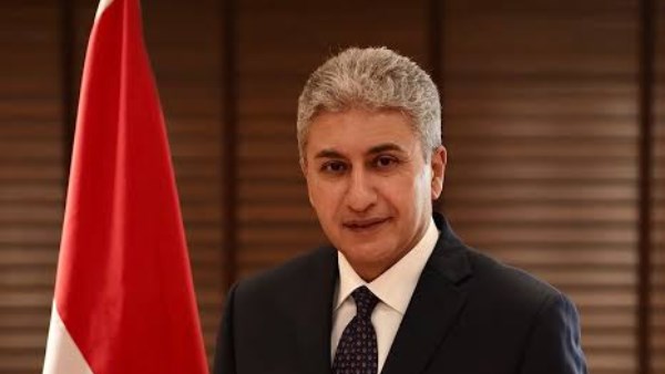 اتحاد الأثريين المصريين يكرم وزير السياحة والآثار ويمنحه «درع الاتحاد للرواد» لعام 2026