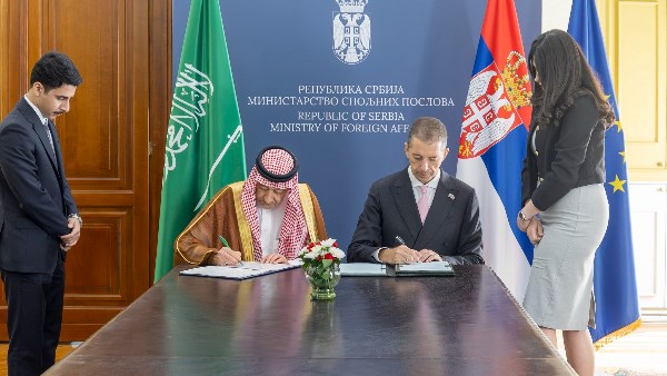 السعودية تبحث مع صربيا والصومال تعزيز العلاقات وتوقع اتفاقية إعفاء من التأشيرة مع بلجراد