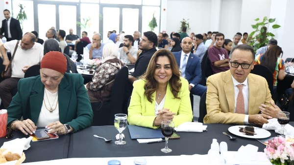 وزيرة التنمية المحلية تشهد احتفالية الجامعة الألمانية لتكريم أوائل الثانوية العامة وتسليمهم 79 منحة دراسية كاملة