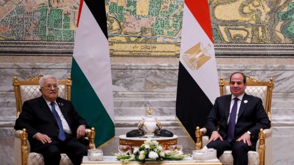 زيارة الرئيس الفلسطيني للقاهرة.. دبلوماسية مصر أوقفت مخطط التهجير وتصفية القضية
